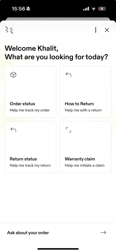 KI-Chatbot-Startbildschirm in der On Running App mit Kundenservice-Optionen für Bestellverfolgung, Retouren und Garantieansprüche